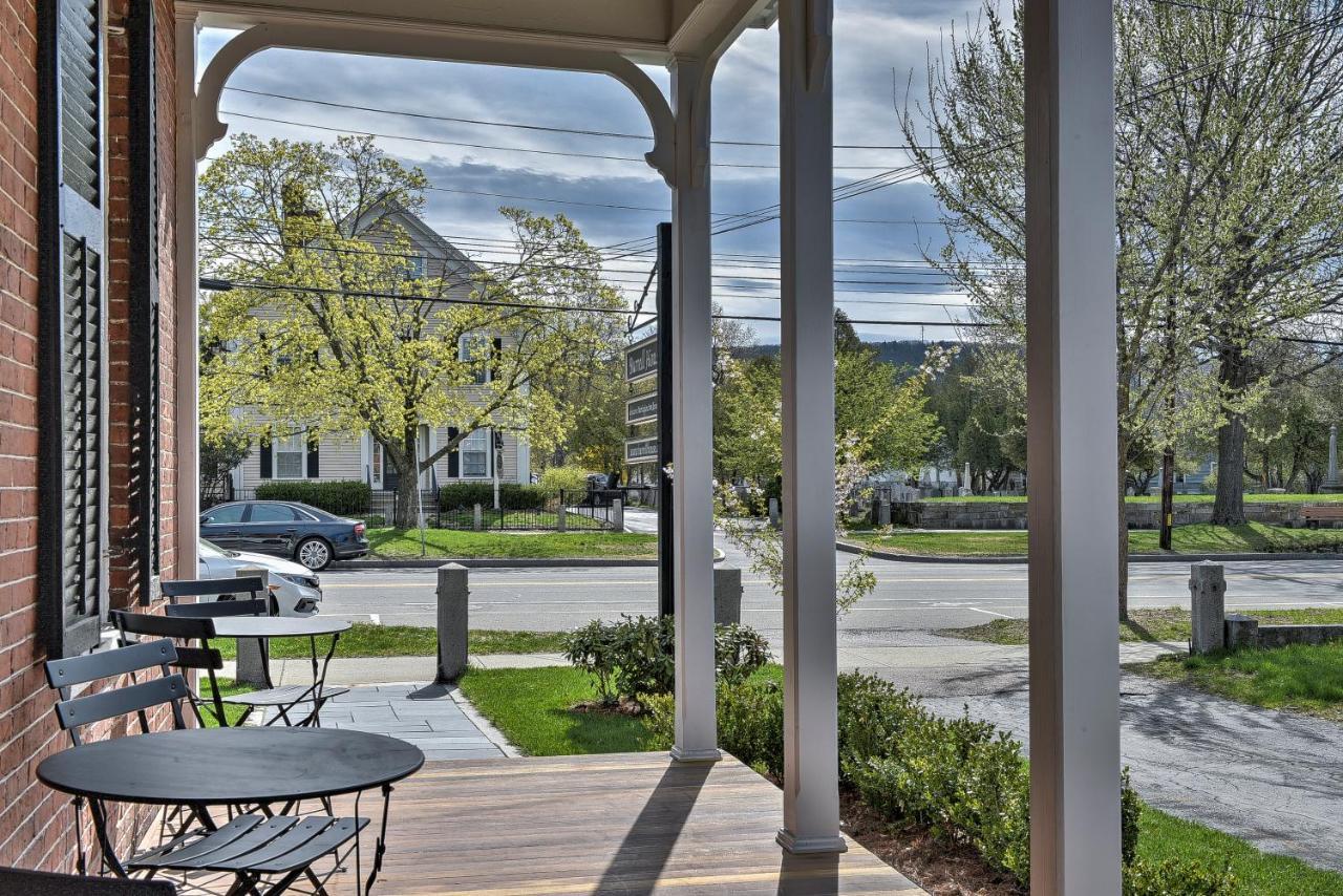 The Burrell House Hotel Keene Exterior photo